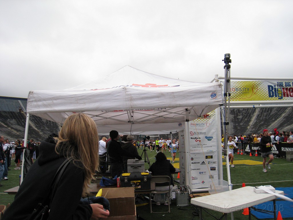 BHGH 2009 0356.jpg - The Big House Big Heat 5 and 10 K race. October 4, 2009 run in Ann Arbor Michigan finishes on the 50 yard line of the University of Michigan stadium.